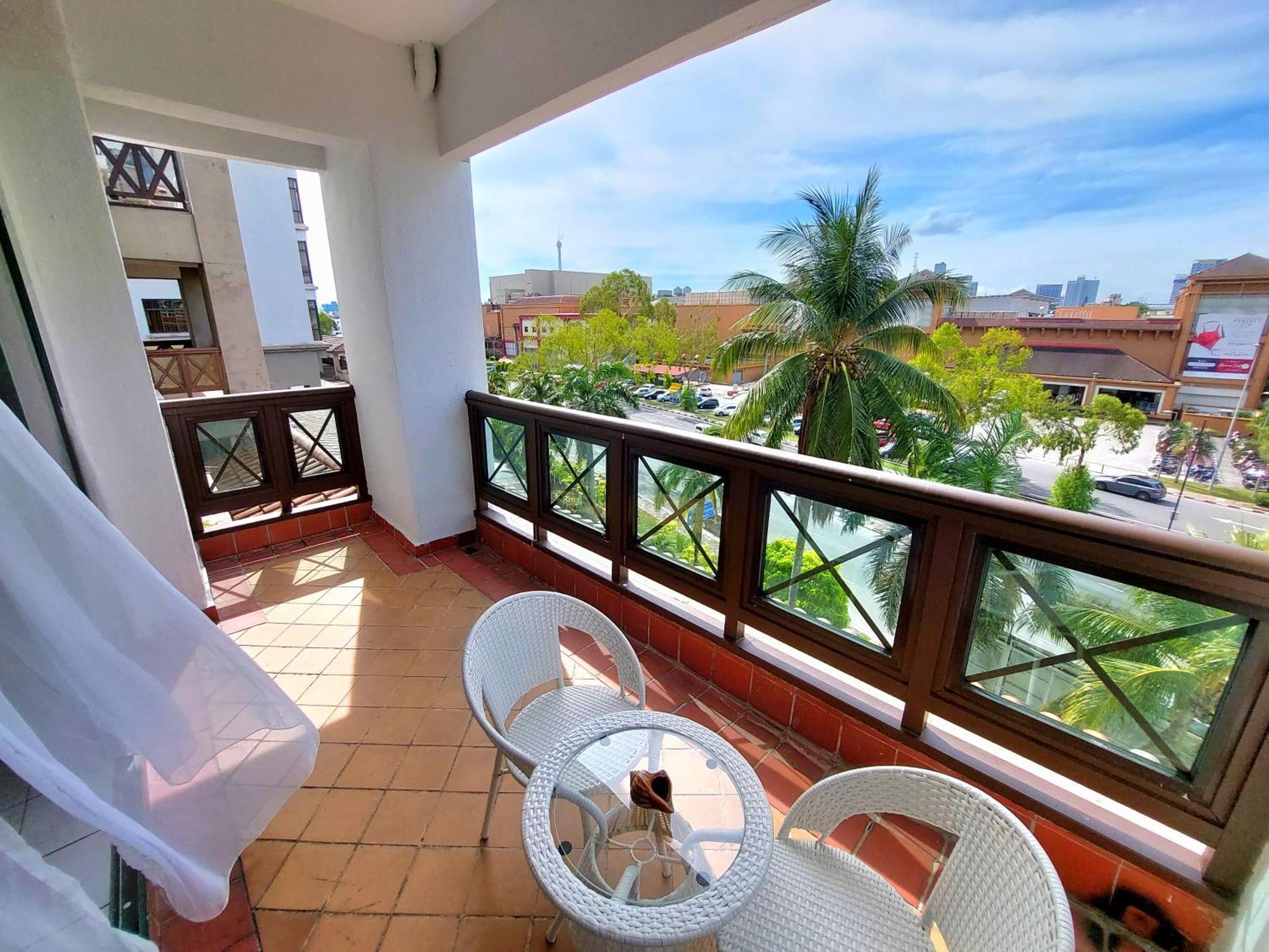 Good2Stay Apartment 6-8Pax L 3R2B L 2 Parking L Coway Water L Unifi I Swimming Pool Malacca エクステリア 写真